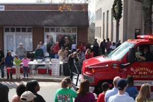 louisville-fire-truck-christmas-parade